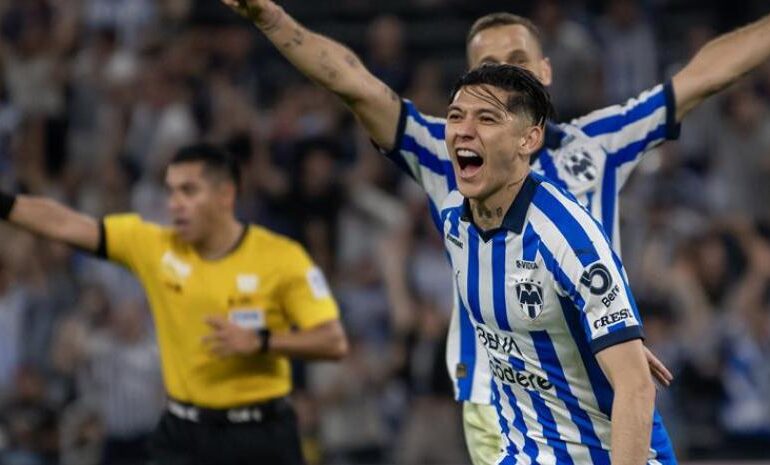 Monterrey golea a Pumas y asume el liderato